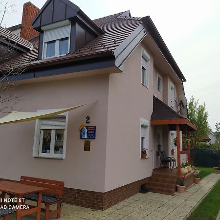 Forras-G Vendeghaz Apartment Buk Exterior photo