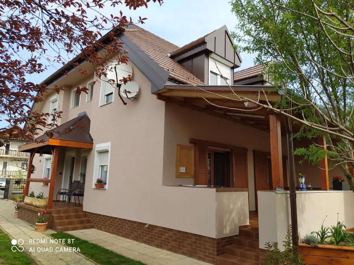 Forras-G Vendeghaz Apartment Buk Exterior photo